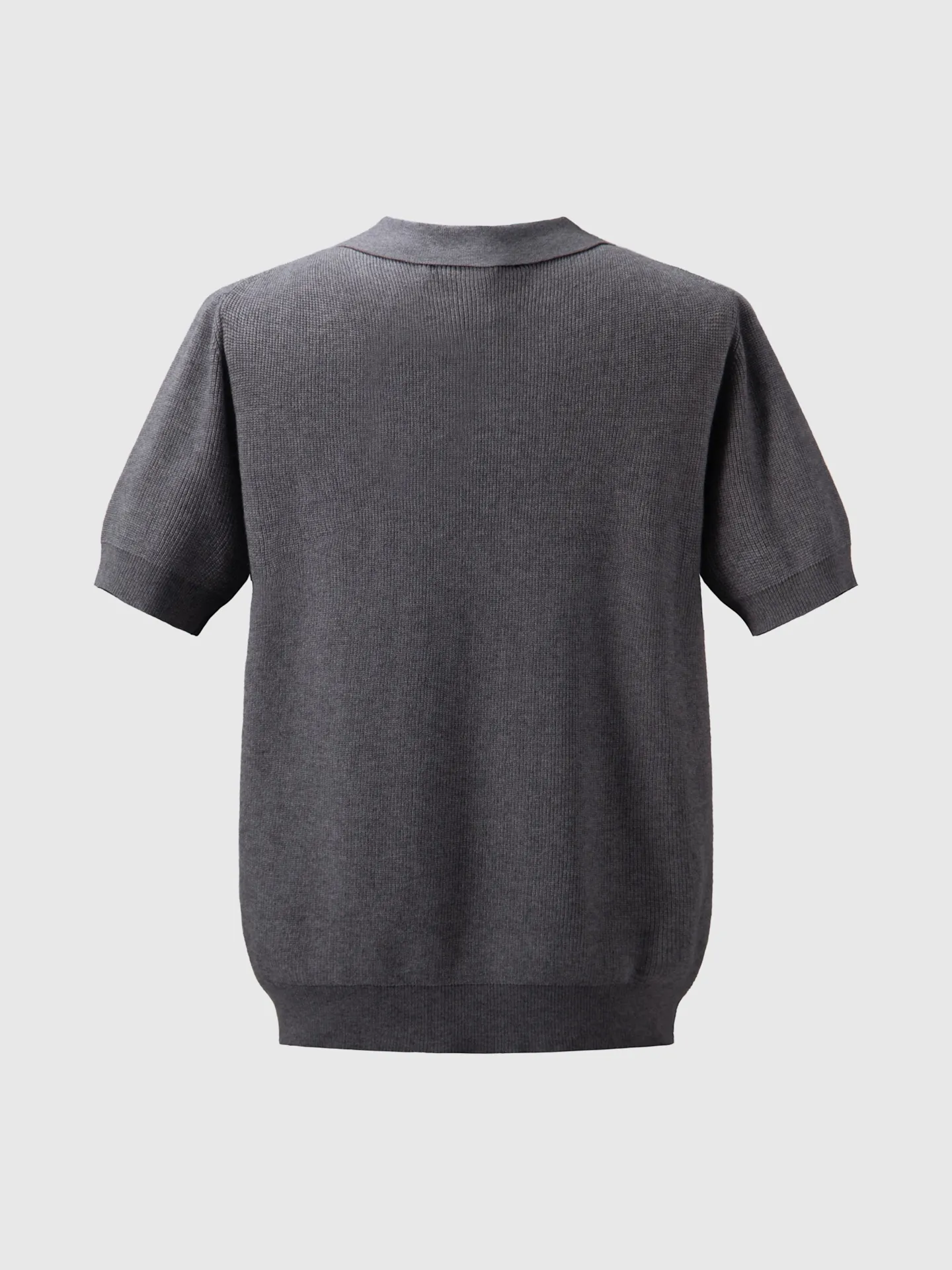 Style No. D 11 Old Money Style LPSeries Flat Lapel Knitted Short Sleeves. For fabric composition, see picture 9 for details. Size: S M L XL Color: Black Apricot Gray
